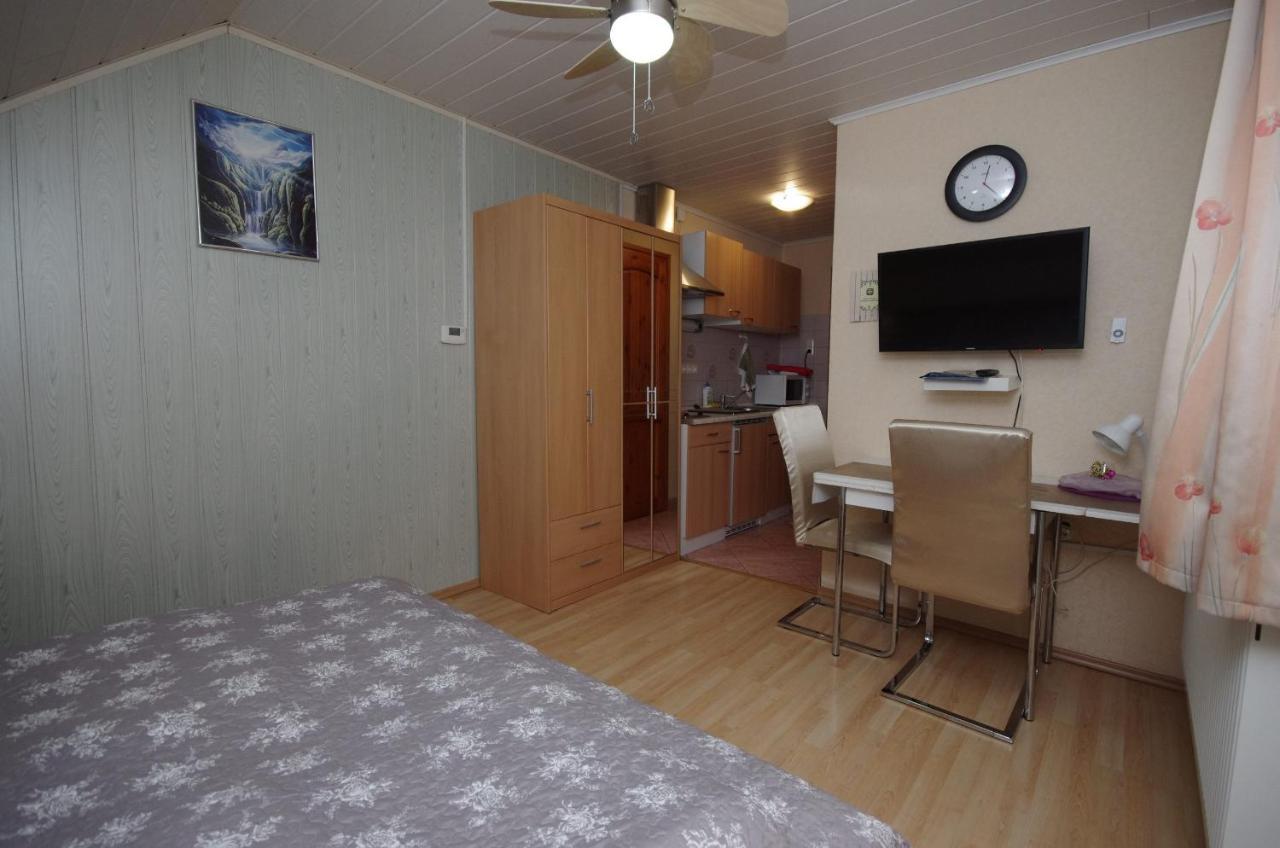 Fortuna Apartman Гюла Екстериор снимка